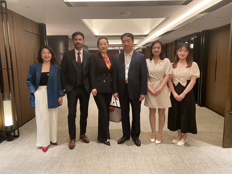 公司骨干參加國(guó)外展會(huì)